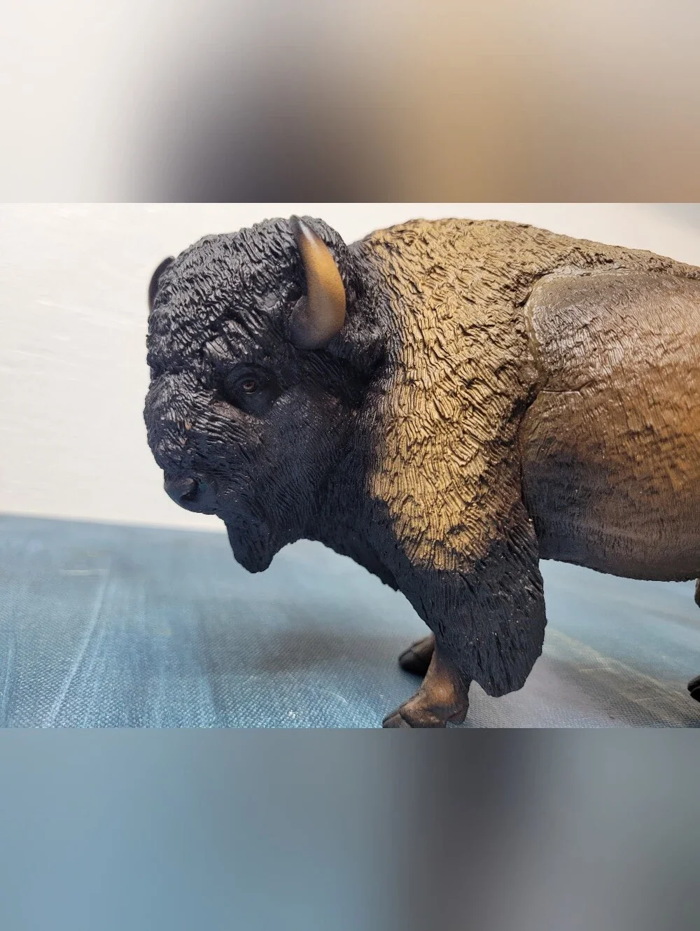 Safari Ltd. Bison Figurine - Detailed 8.25